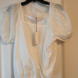NWT White Eyelet Puff sleeve top - size L lined inside